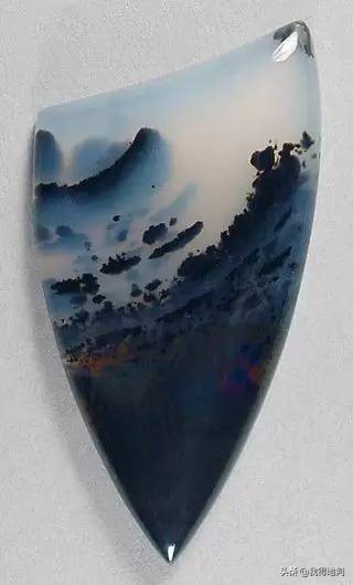 万年石头里的罕见画,万年奇石石头画