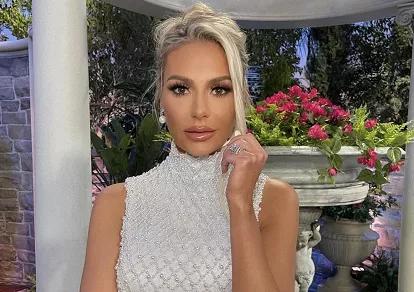 美国加州两男子入室盗窃,美国加州一男子持刀连续抢劫