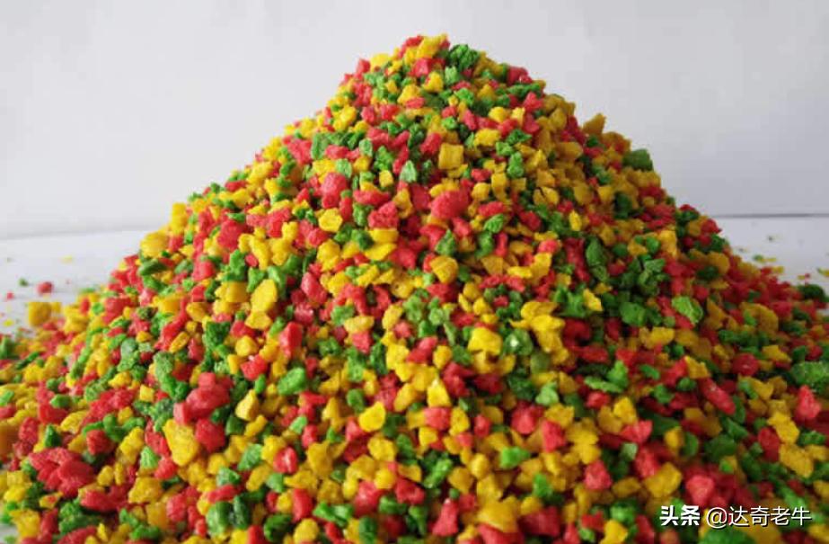 黑坑鲤鱼膨化颗粒饵料,鲤鱼膨化颗粒饲料配方