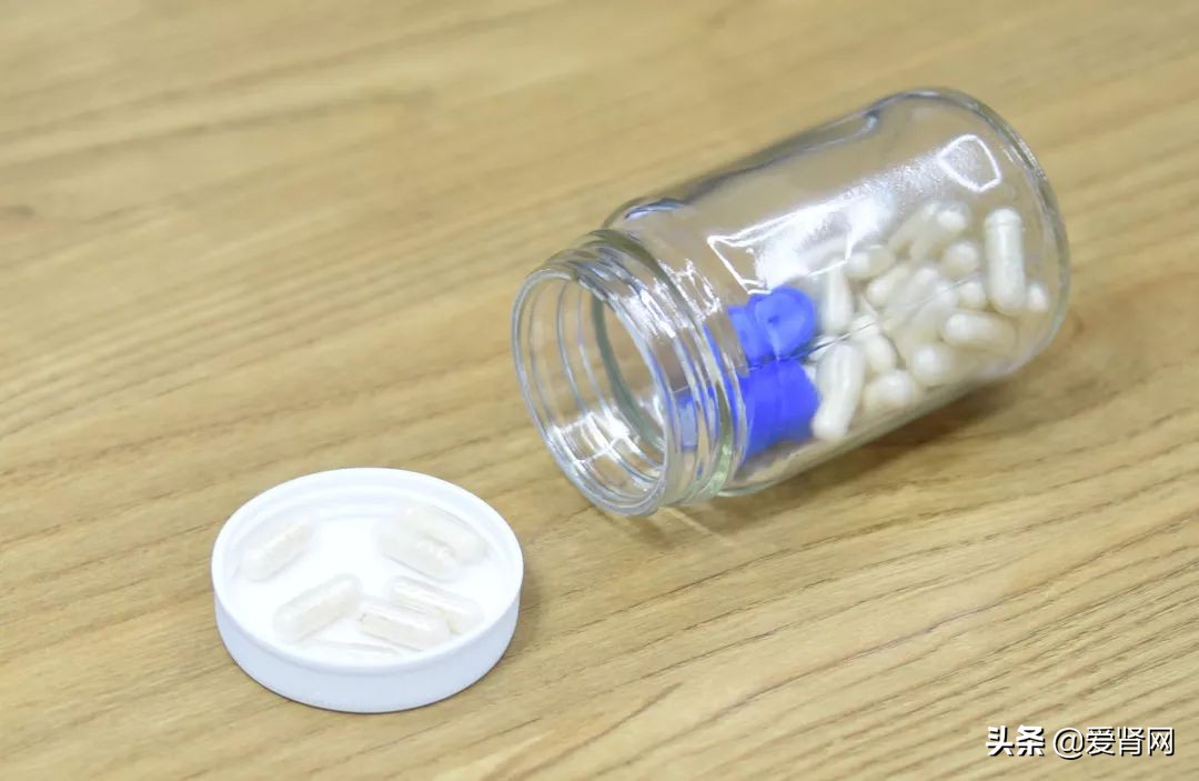 老人尿蛋白3+是怎么回事,孕晚期尿蛋白3+什么原因