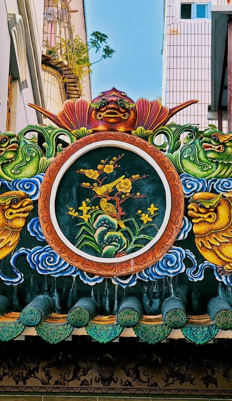 深圳花了17个月，“赶走了”居住在千年古城里的30000人