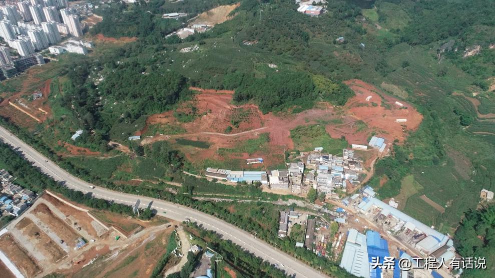 设计边坡超过150米高度,垂直多少米的高边坡属于危大工程