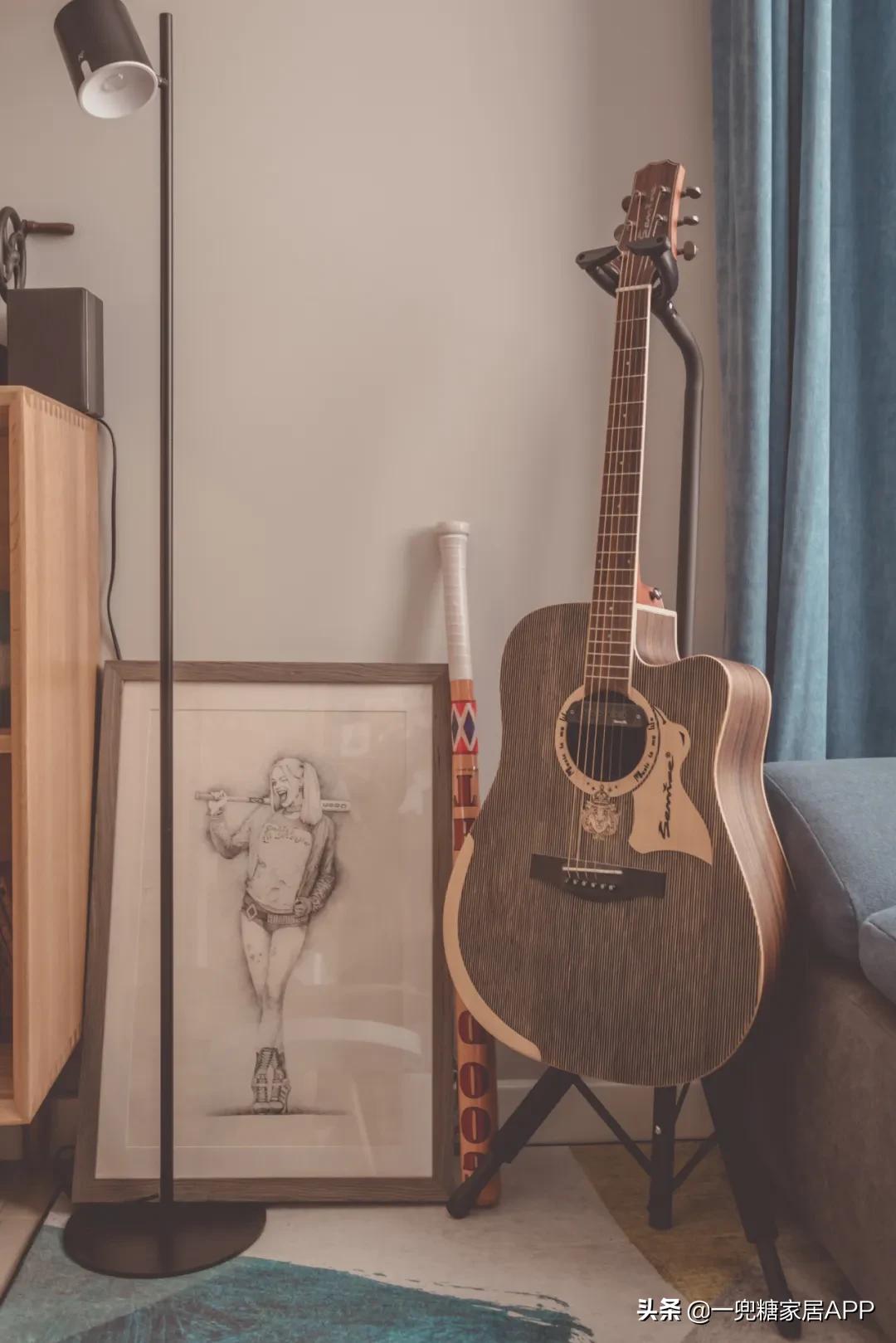 48㎡小家，餐厅可以蹦迪，还带私人影院！小户型都给我学