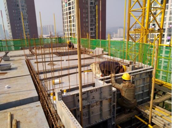 新型悬挑脚手架孔洞不漏水,新型悬挑脚手架如何预埋