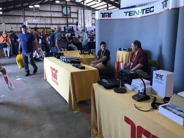 售价高达2699美元的Ten-Tec互联网远程控制短波收发信机