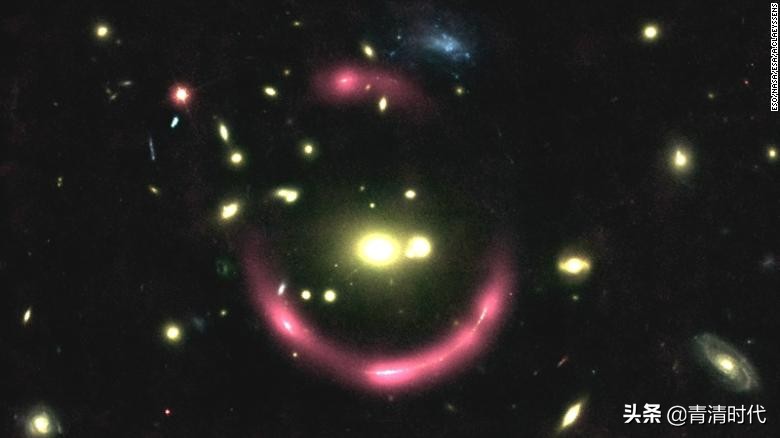 太空望远镜哈勃拍到不明物体,哈勃太空望远镜发射的物体