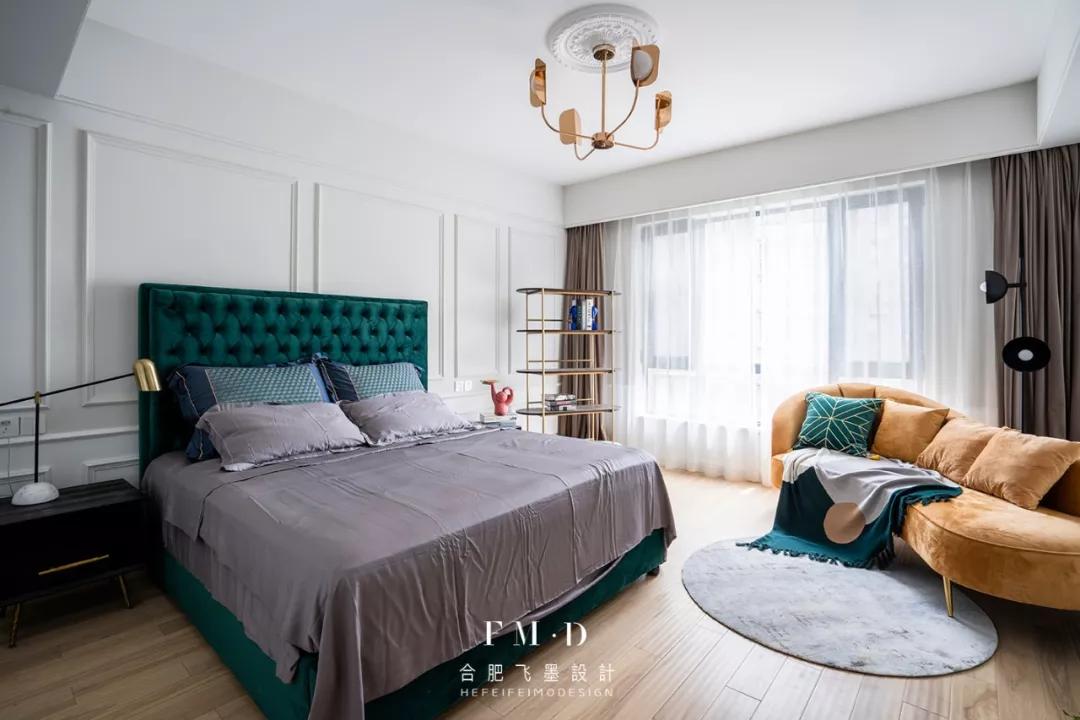 床头背景别刷大白墙,家里刮大白的半墙板床头效果图