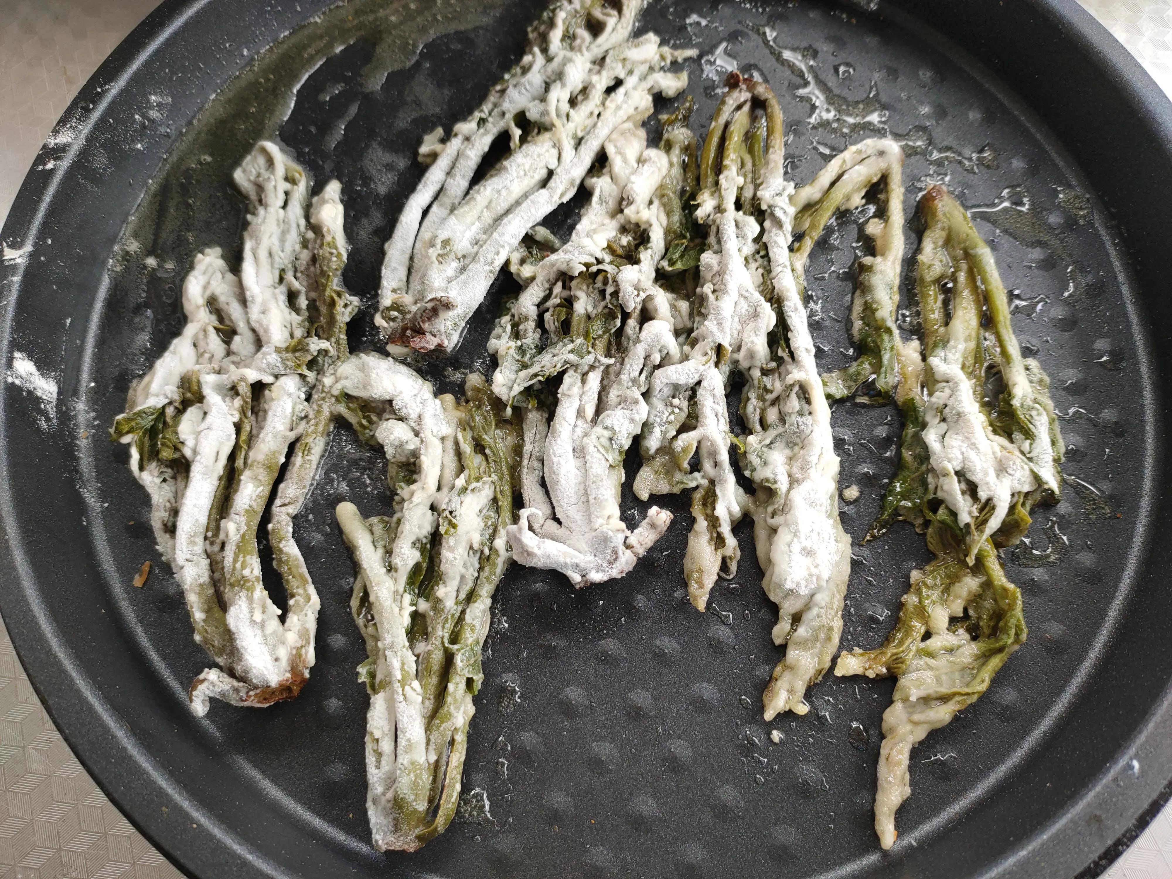 清明节香椿芽,炸风干香椿芽的做法