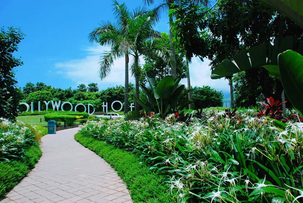 香港迪士尼好莱坞酒店是否含门票,要去香港迪士尼玩住宿怎么选