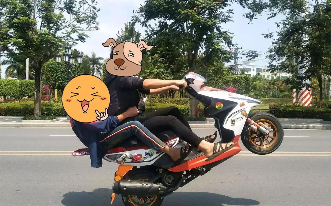 震天的油门声中，鬼火少年们当何去何从？