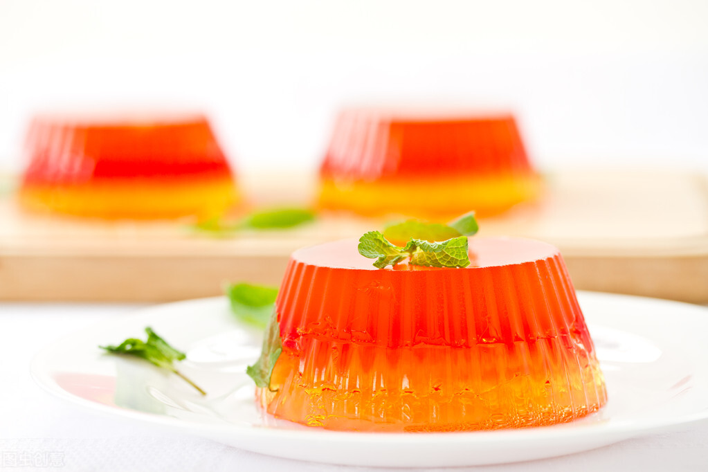 肝不好眼睛干眼睛疼怎样保护,肝脏导致眼睛干涩应该吃什么药