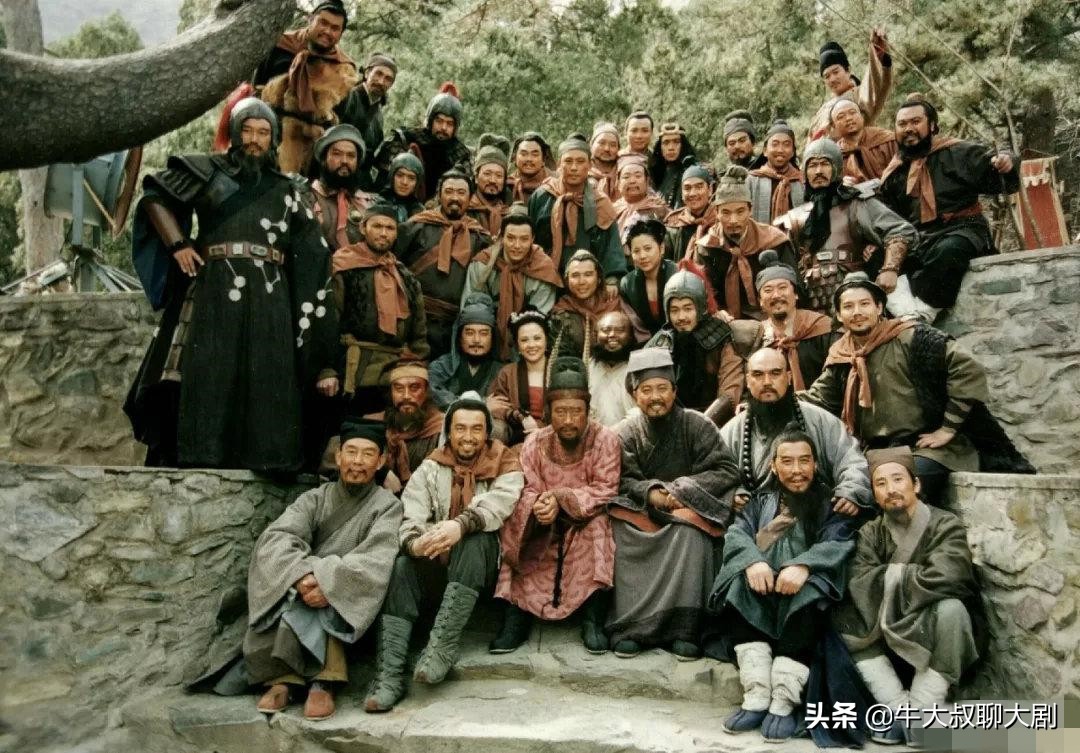 国产剧推荐必看的,电视连续剧潜伏国产剧