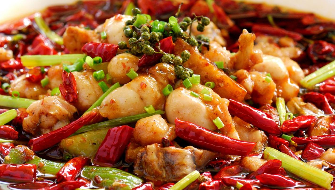 爆炒牛蛙真的绝了下酒下饭的好菜,酸菜炒牛蛙酸辣开胃下饭太香了