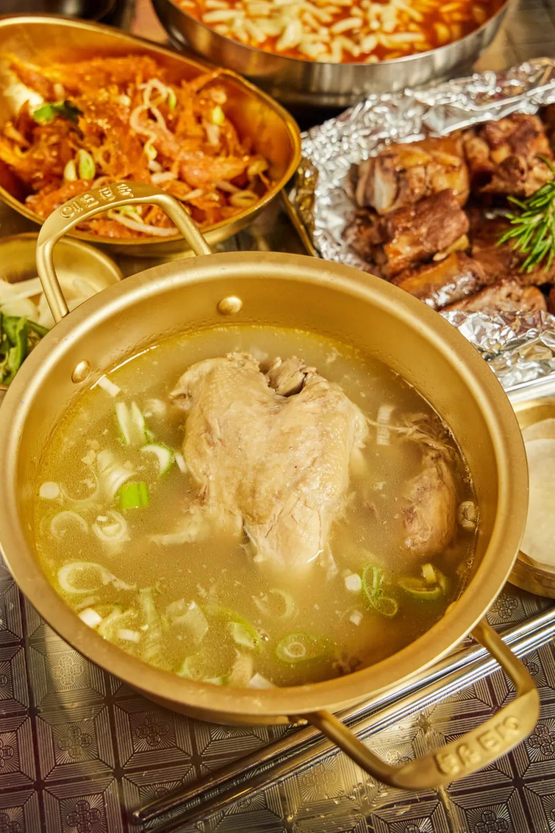 这家开在28层的「空中餐厅」，被大家称之为周口的小韩国