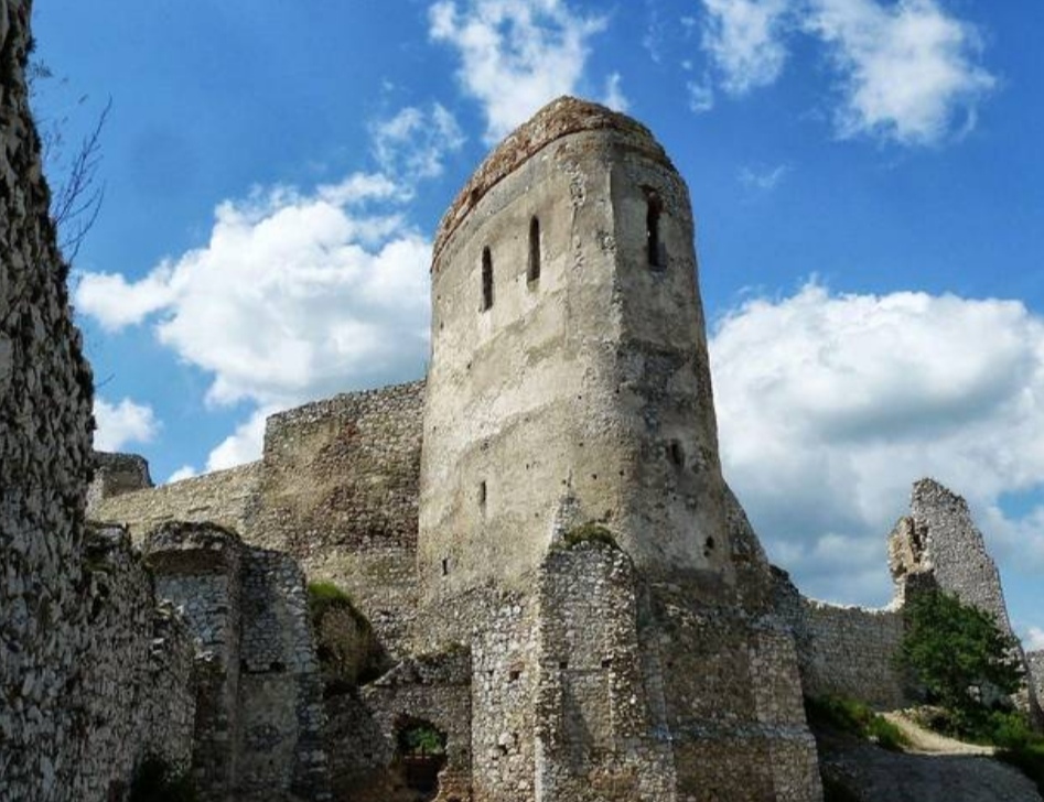 没有最狠，只有更狠——史上最毒的4个女人