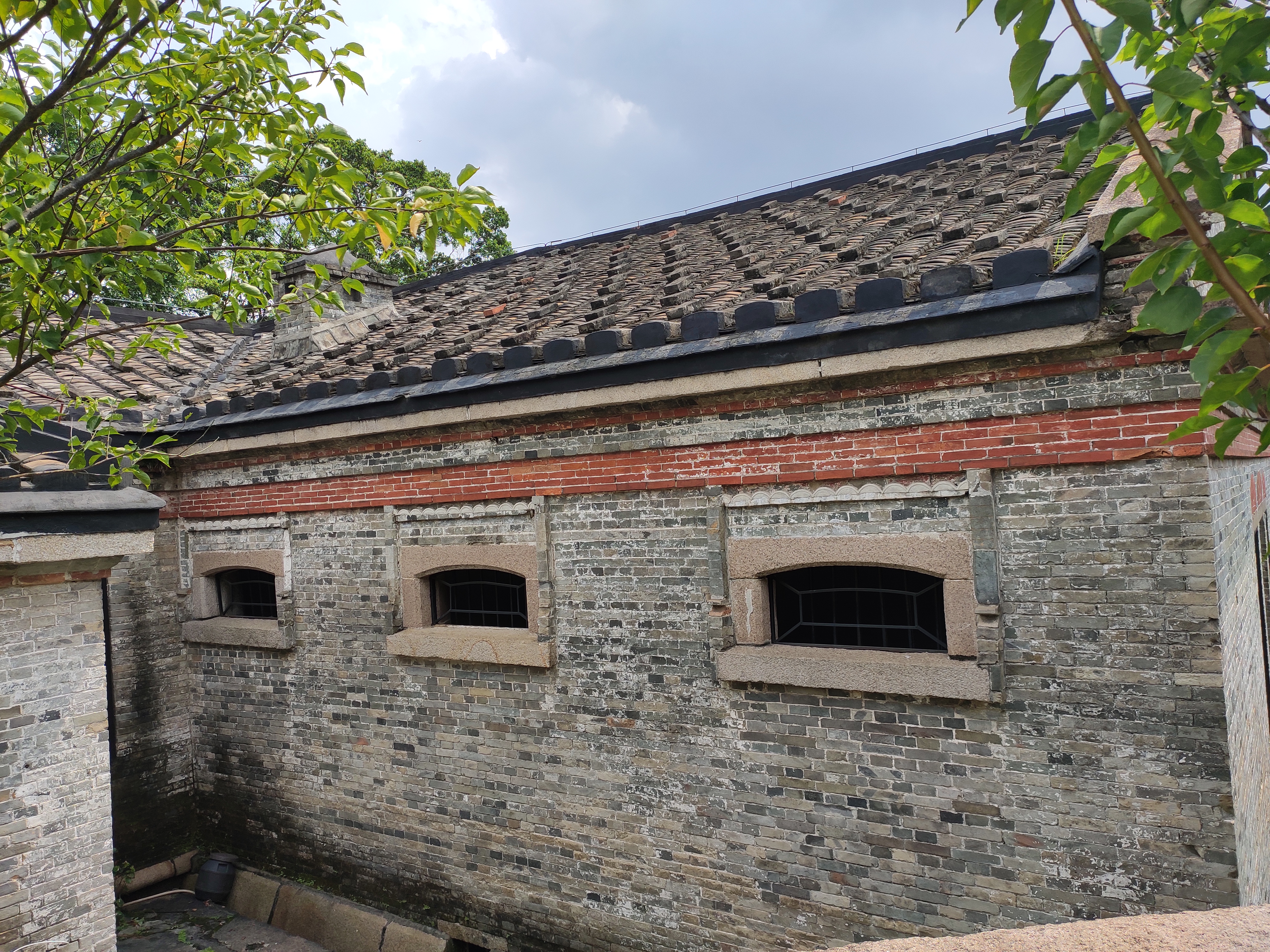 又是暑假研学作业，找个少人，少花钱的地方去吧