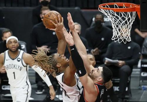 打篮球膝盖疼痛部位对照表,打篮球被撞到膝盖如何解决