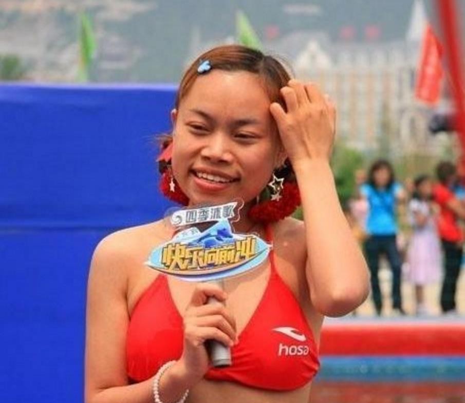 “网红恶女”罗玉凤的荒唐史，原来为了出名真的可以肆无忌惮