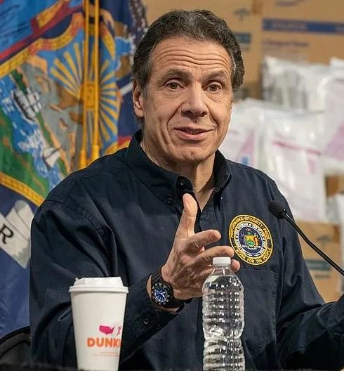 为什么那么多人来围观,为什么很多人围观