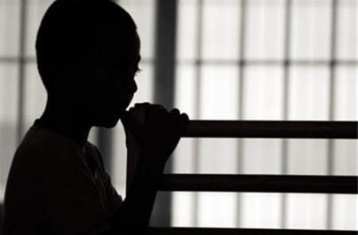 自闭孤独智障儿童康复班,自闭症智障儿童