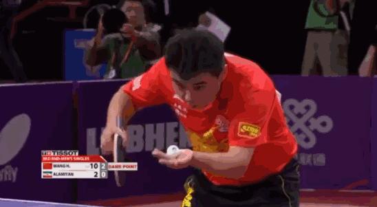 这招发球又低又拐，泥娃老师亲自示范给你看