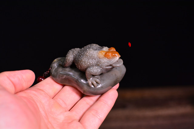 巧雕各种各样的寿山石图片,寿山石雕刻大师石怪