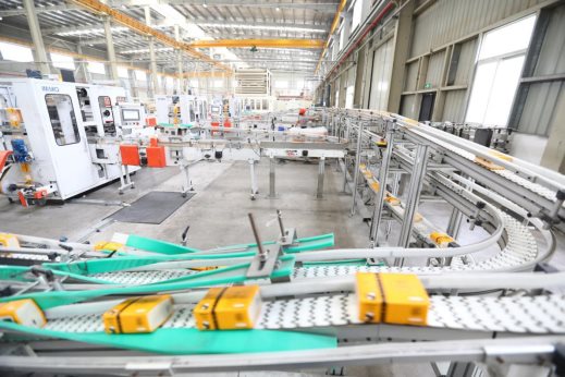 年赚7亿！只因韩国设计师在国产衣服上，做了一个小动作