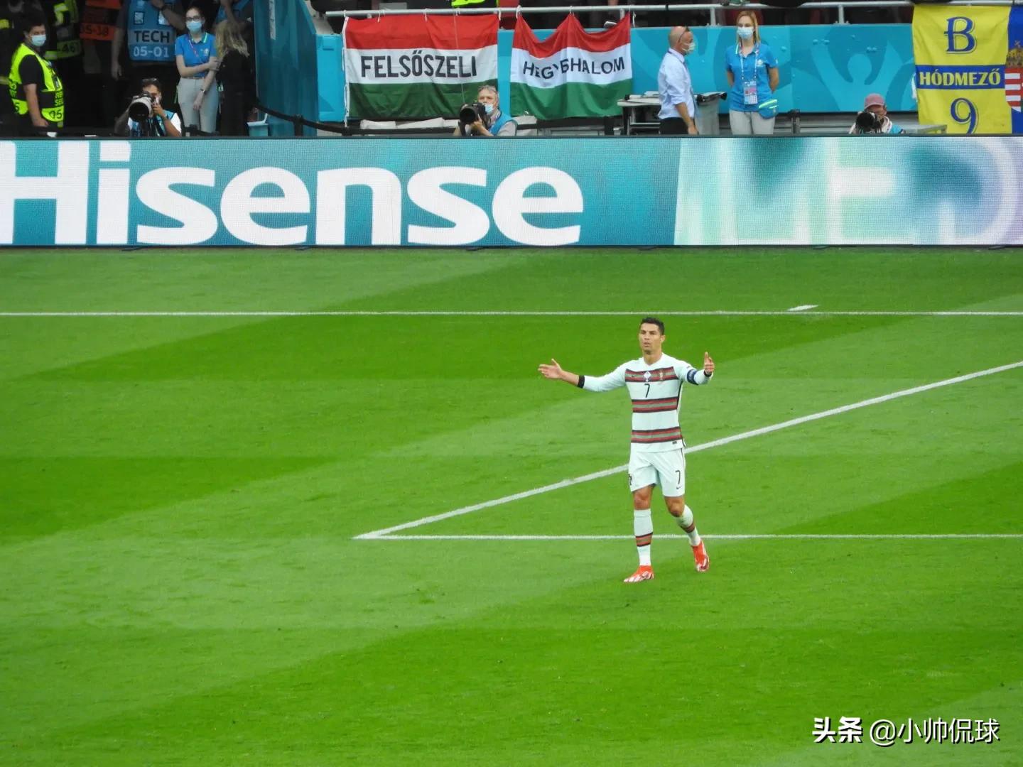 扬帆起航出征世界赛,c罗起航