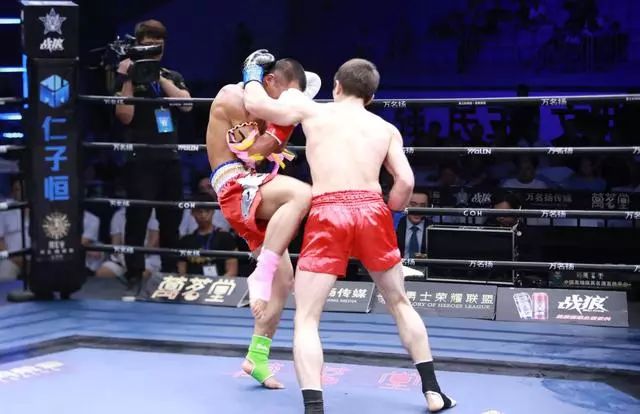 武林风薛深圳打法视频,2020武林风付高峰vs巴昌