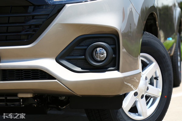 江铃宝典全新皮卡发布视频,创富皮卡新锐骐