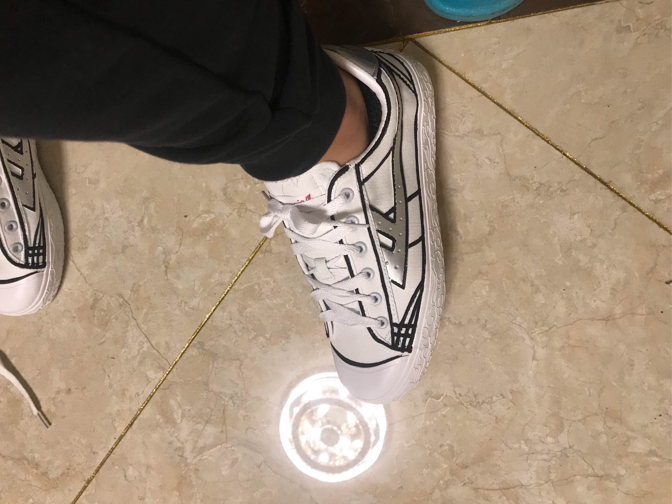 回力男鞋手绘,回力二次元手绘鞋