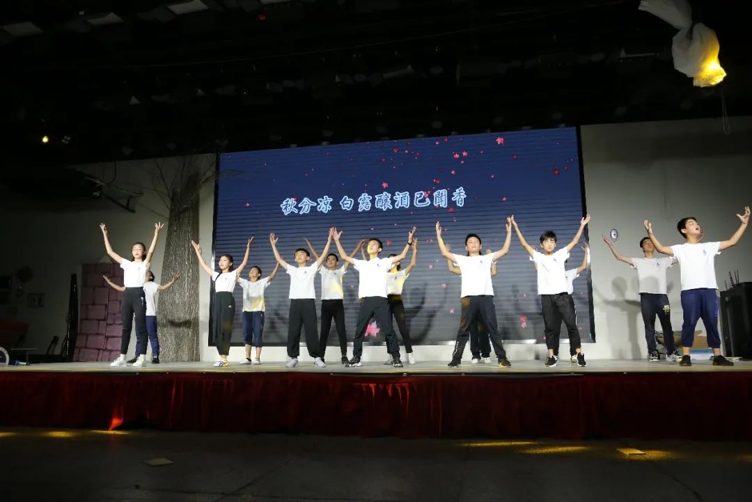 毕业庆典的仪式感,六年级毕业庆典视频