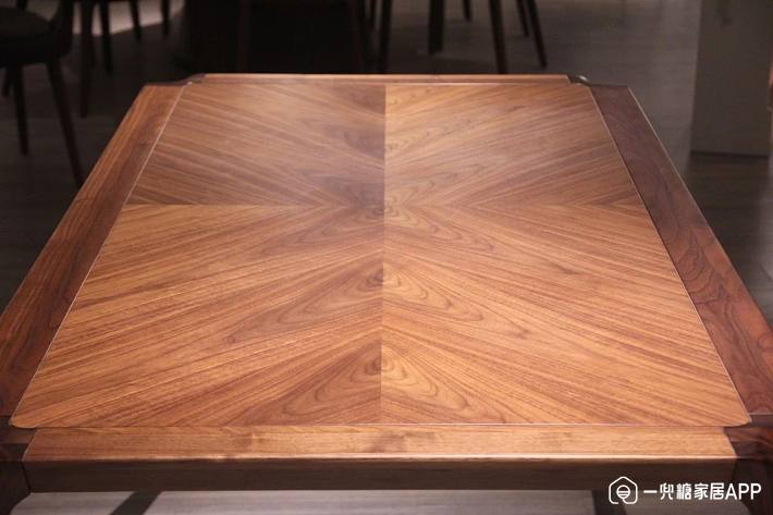 精致轻巧省空间，让你的餐厅韵味十足丨华师傅传匠实木餐桌测评