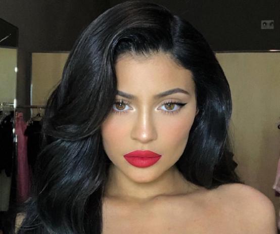 亚洲女孩欧式妆容,tf口红黑管推荐最新款