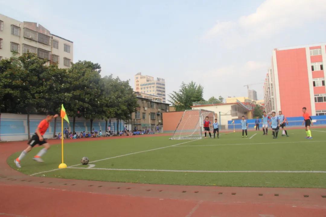 枣庄市立新小学第三届“校长杯”足球联赛圆满落下帷幕