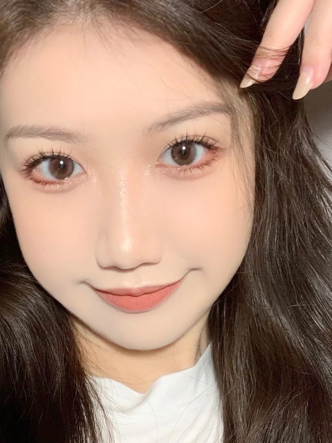 抖音这6个化妆技巧火了，一秒微笑唇也太鸡肋了