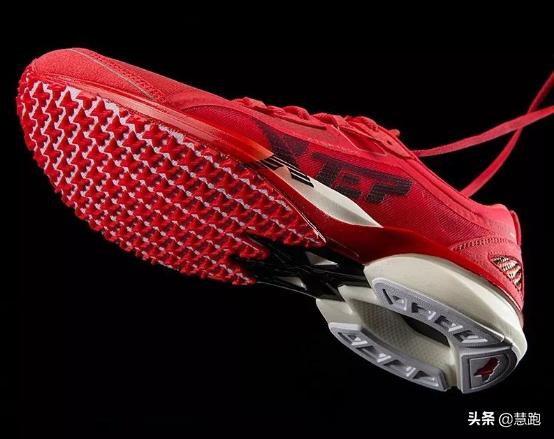 国产支撑型跑鞋对比测试,国产大体重支撑型跑鞋对比测试