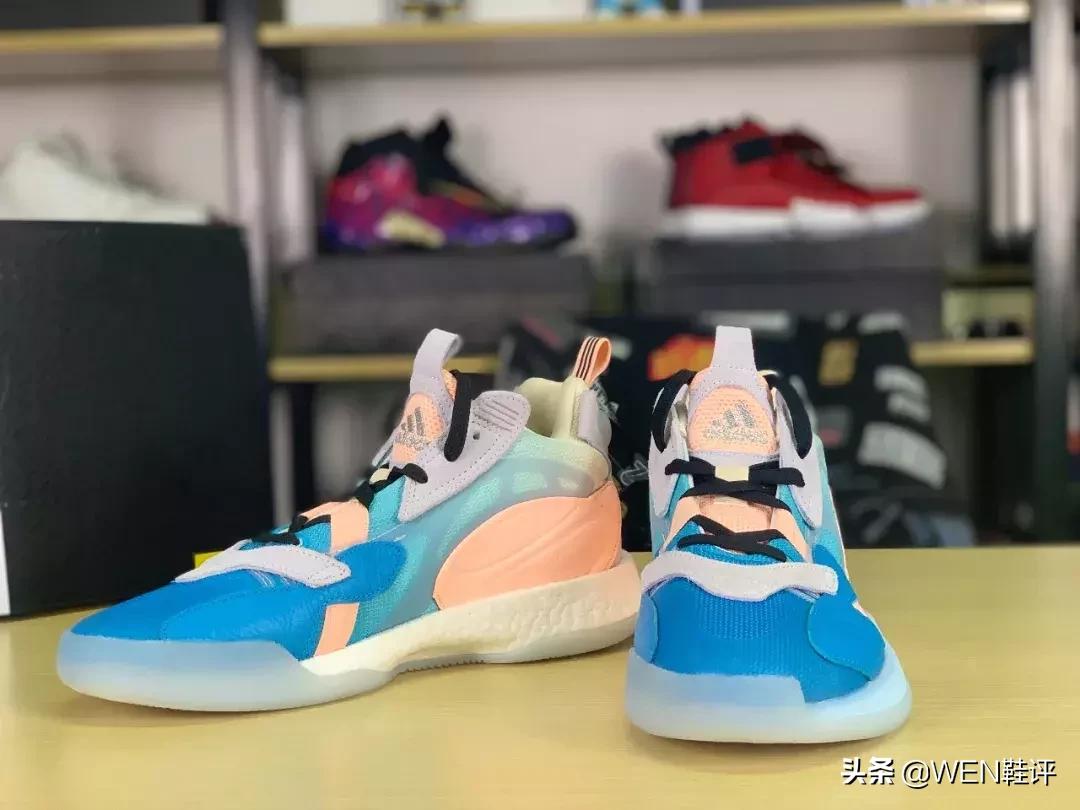 骚气的adidas,阿迪zgboost最新配色