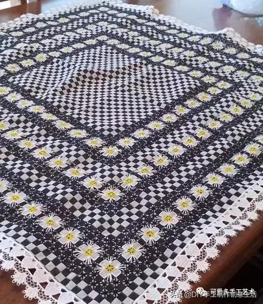 桌布花边的手工刺绣,刺绣桌布diy简单图案