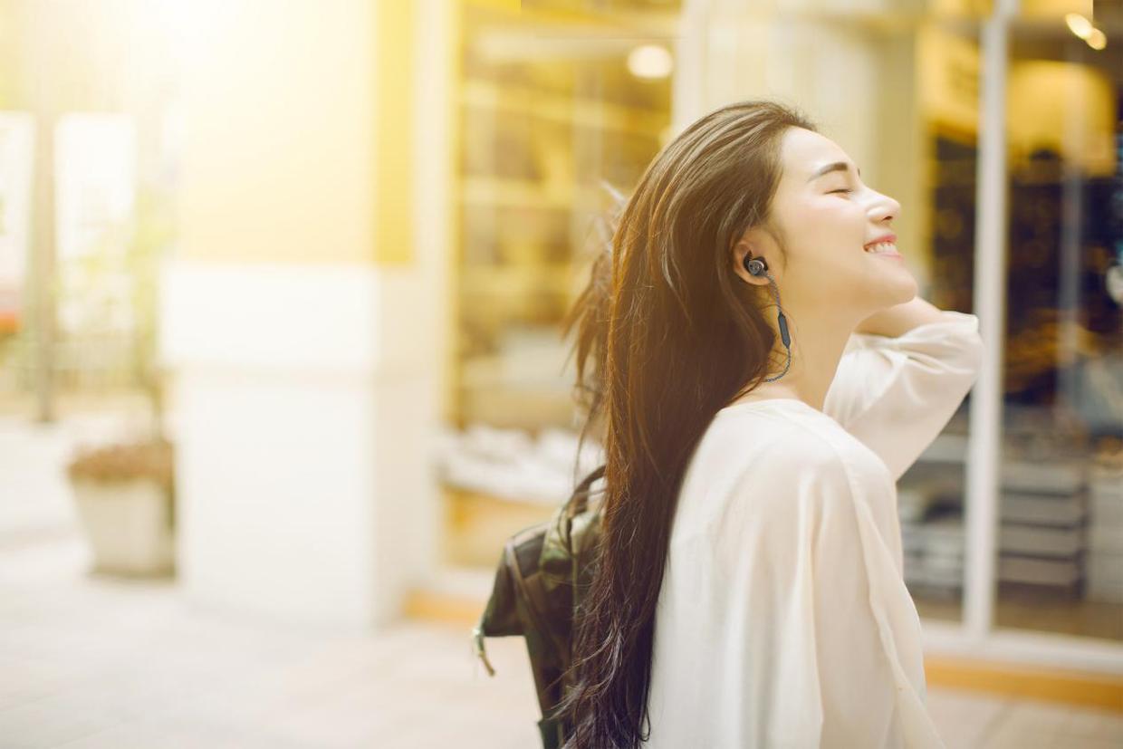 延续哈曼品质！美国总统*用御**“Infinity”首款蓝牙耳机音效如何？