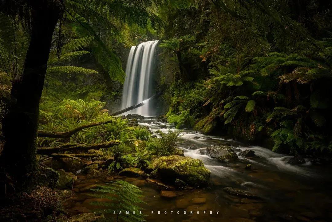 拉丝、雾化、光滑还是倒影，如何拍摄不同的水流效果？