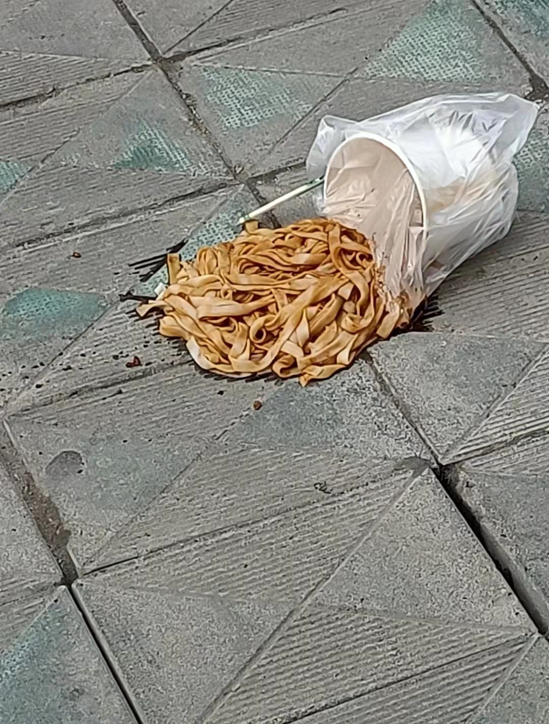 浣犳兂璞＄殑emo鐬棿,璁╀綘emo鐨勭灛闂存湁鍝簺