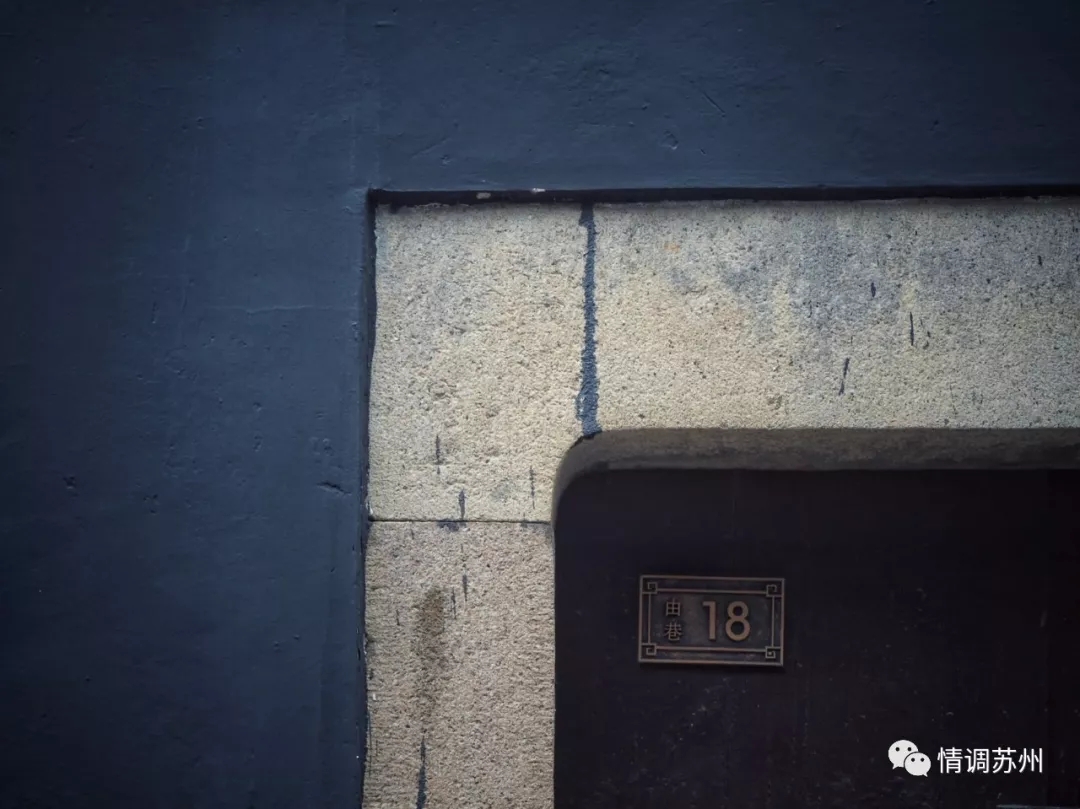 这条不足300米巷子，既有观前街的夜色迷离，也有价值连城的收藏