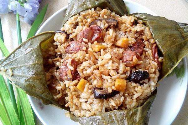 荷叶除了泡水喝还有什么用处,荷叶除了泡水喝还能干什么