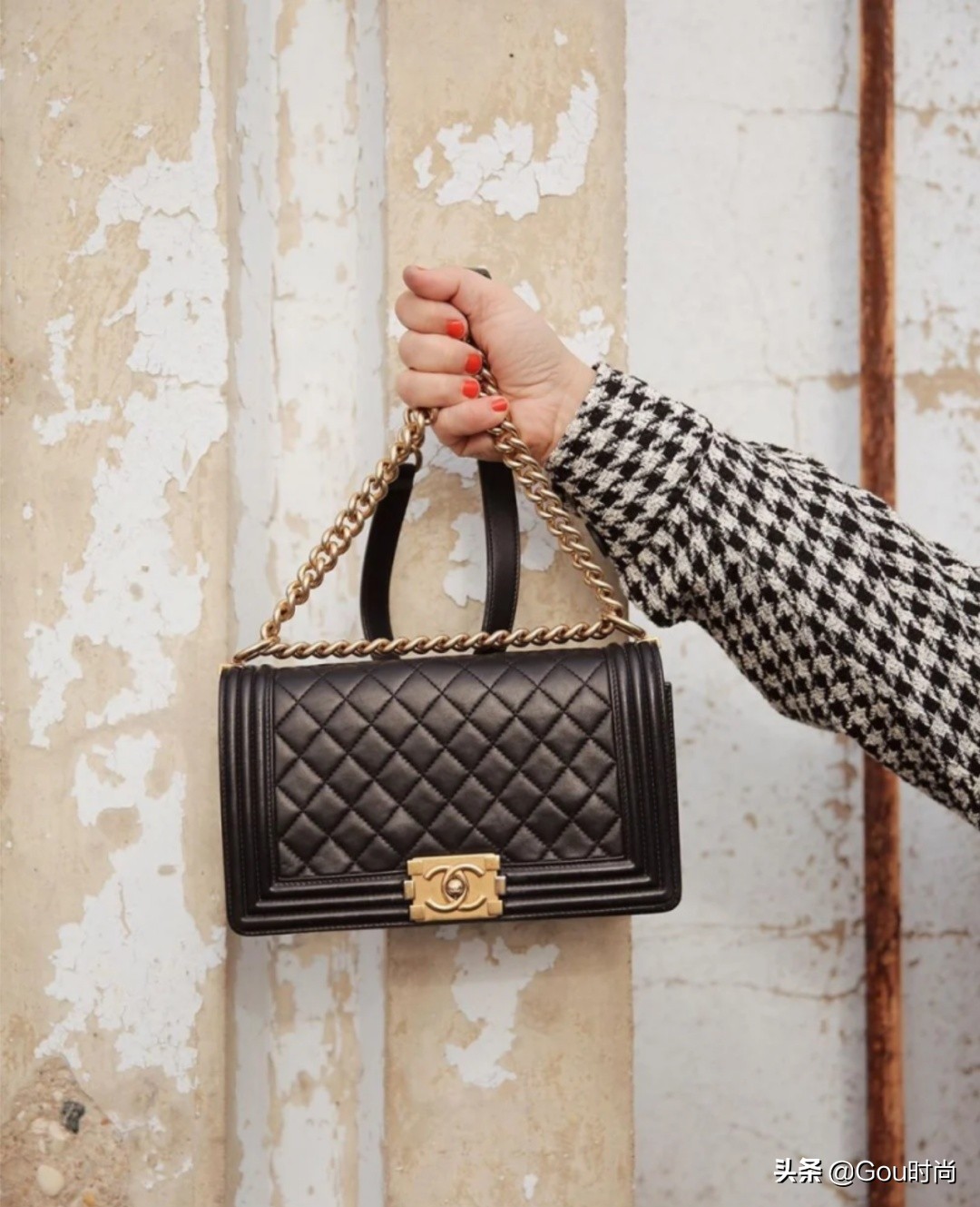 迪奥香奈儿lv为什么这么贵,香奈儿新款女包涨价