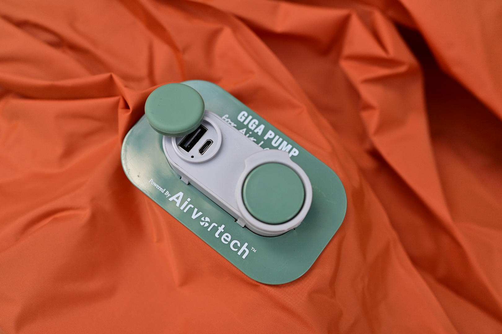 把床装进包里,想躺就躺!反射镜面充气床