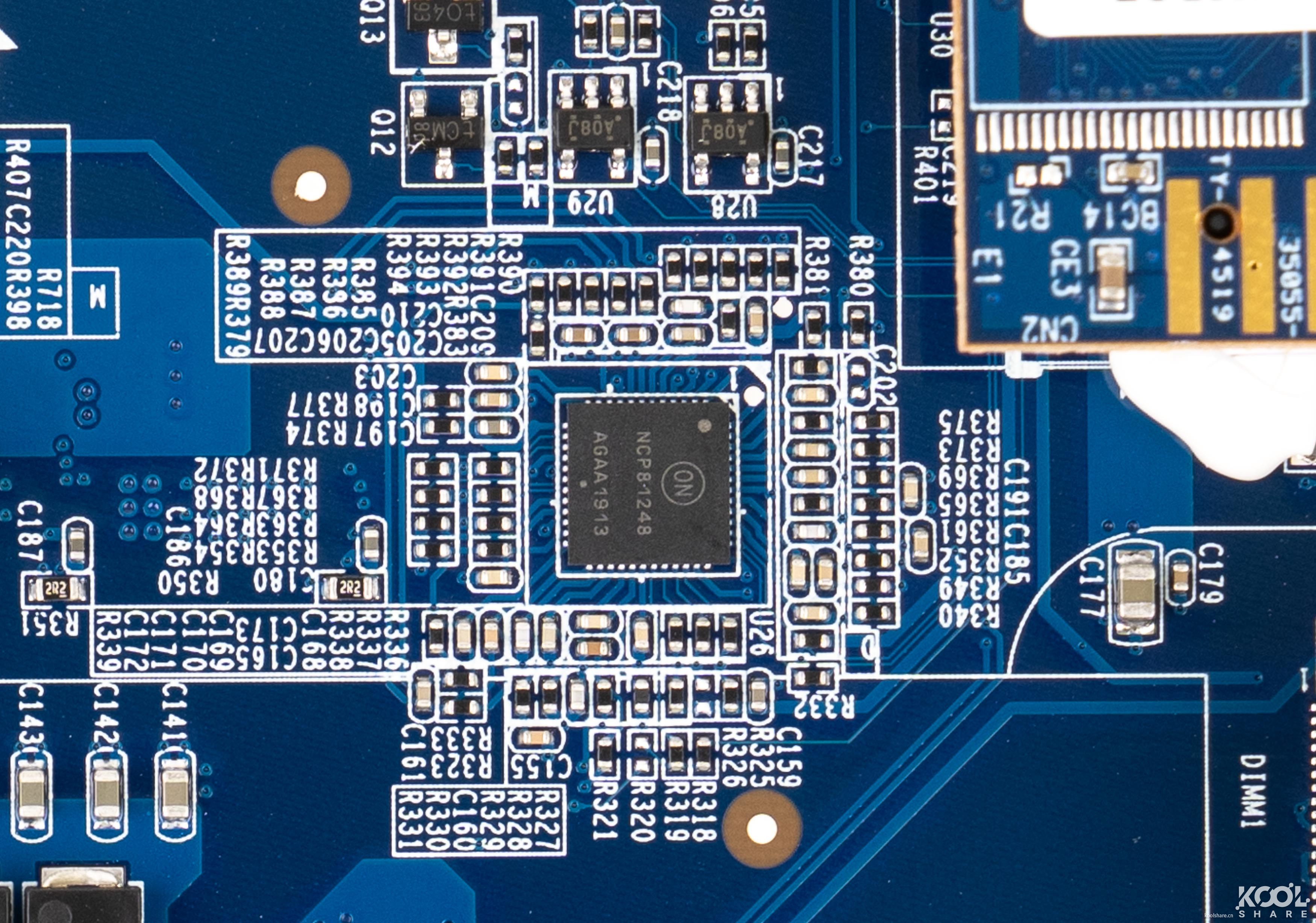 经济型9盘位NAS,QNAPTVS-951N开箱拆解评测