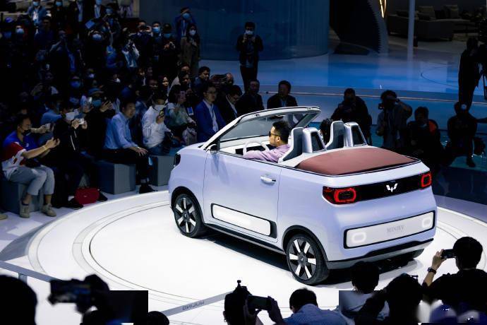 五菱老头乐是什么车,五菱老头乐落地多少