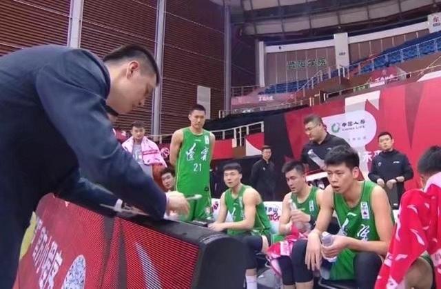 辽篮阵容名单2022,辽篮男篮12人名单