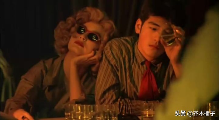 我们都曾迷失在成长的道路,迷失在重庆森林